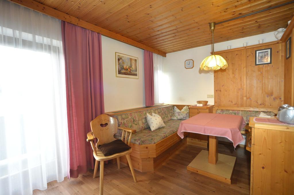 ליוטאש Ferienwohnung Fischerhof חדר תמונה