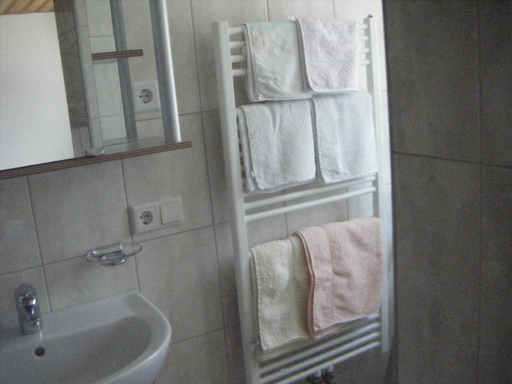 ליוטאש Ferienwohnung Fischerhof מראה חיצוני תמונה